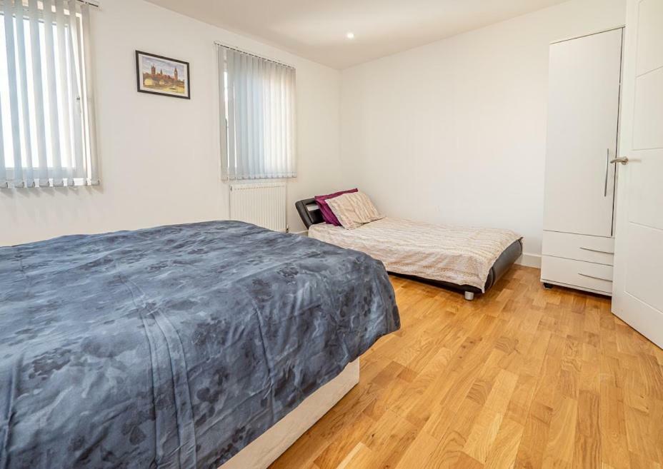 Easystay Slough Central Free Parking Eksteriør billede