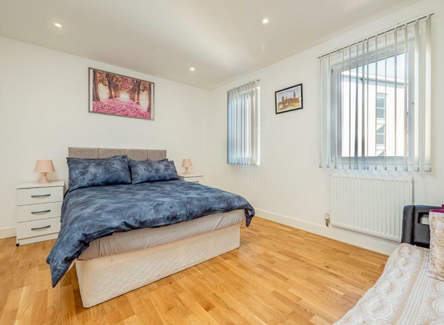 Easystay Slough Central Free Parking Eksteriør billede
