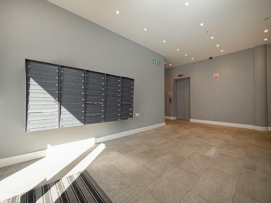 Easystay Slough Central Free Parking Eksteriør billede